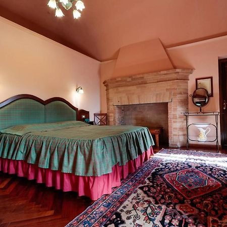 Hotel Corte Dei Tini Терамо Экстерьер фото