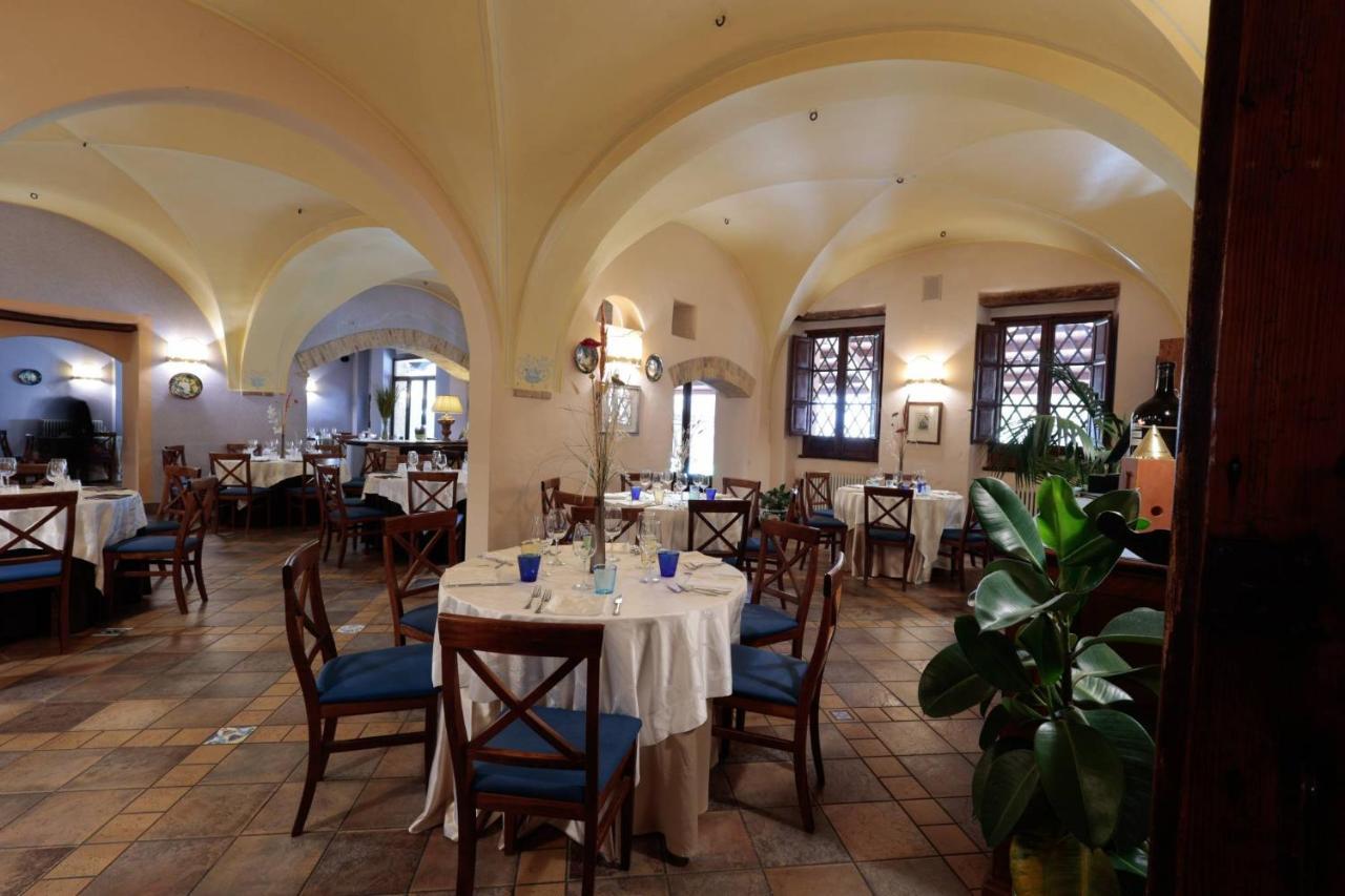 Hotel Corte Dei Tini Терамо Экстерьер фото