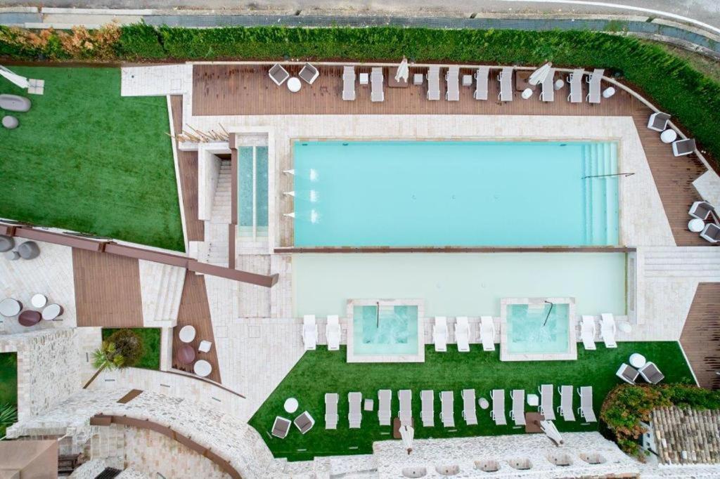 Hotel Corte Dei Tini Терамо Экстерьер фото