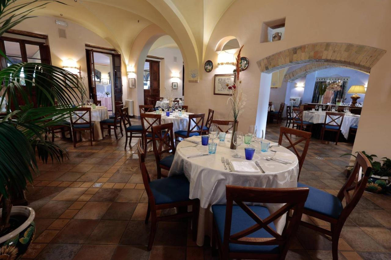 Hotel Corte Dei Tini Терамо Экстерьер фото