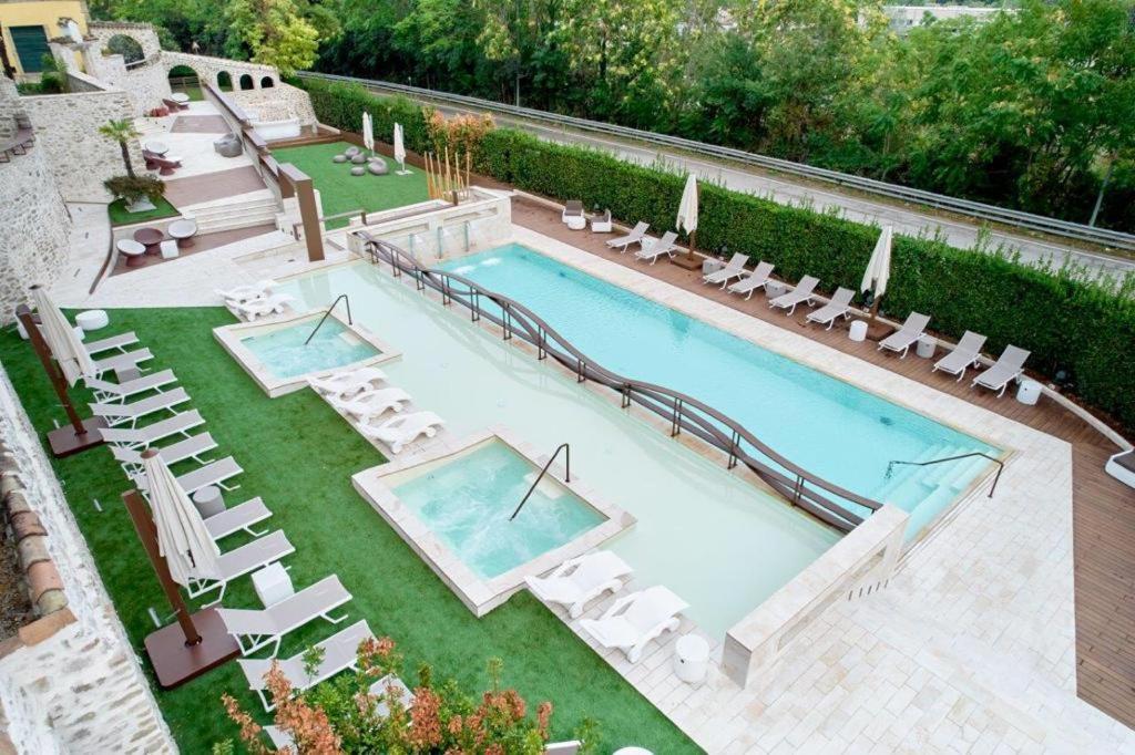 Hotel Corte Dei Tini Терамо Экстерьер фото