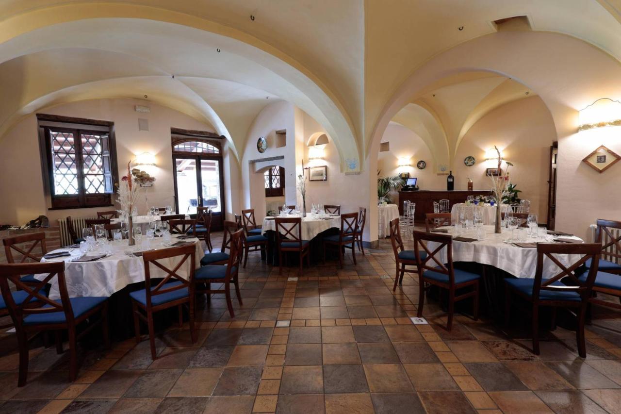 Hotel Corte Dei Tini Терамо Экстерьер фото