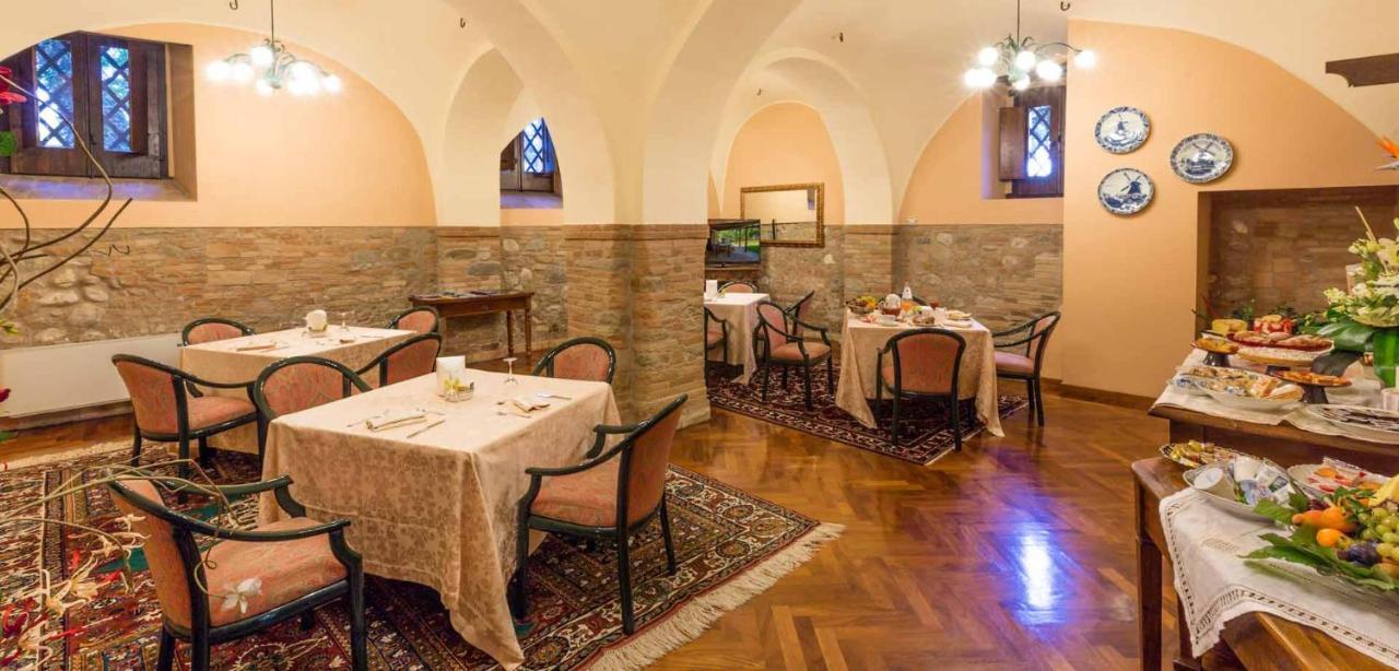 Hotel Corte Dei Tini Терамо Экстерьер фото
