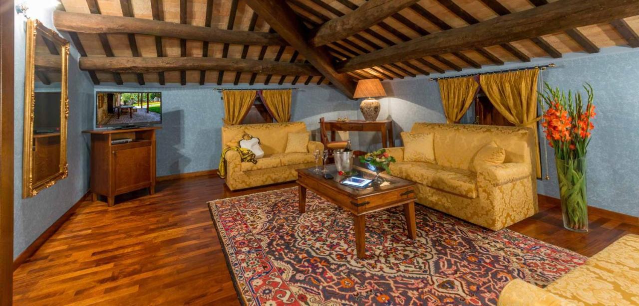 Hotel Corte Dei Tini Терамо Экстерьер фото